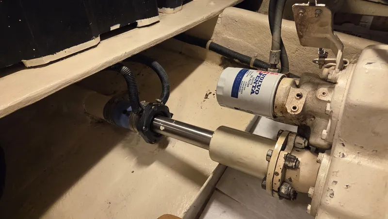 Slide: The Image of Navigator 5300 1998 - 89