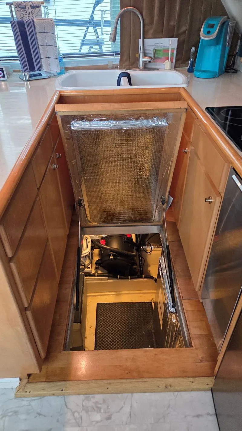 Slide: The Image of Navigator 5300 1998 - 95