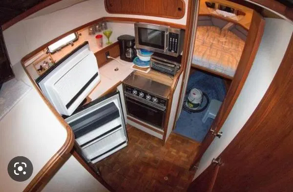 Slide: The Image of Carver Yachts 3207 Aft Cabin 1984 - 5