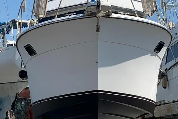 Slide: The Image of Carver Yachts 3207 Aft Cabin 1984 - 9