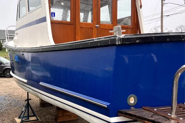 Slide: The Image of Ellis 28 Hardtop Downeast Cruiser 1987 - 4
