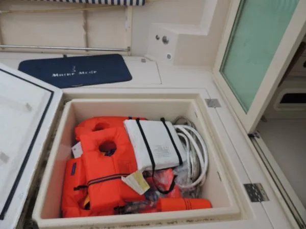 Slide: The Image of Albin TE Flush Deck 2007 - 10