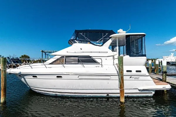 Slide: The Image of Cruisers 3750 Motoryacht 1999 - 1