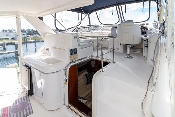 Slide: The Image of Cruisers 3750 Motoryacht 1999 - 11