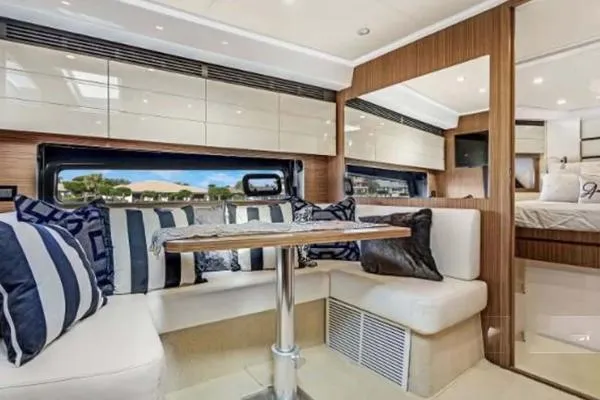 Slide: The Image of Azimut Atlantis 43 2017 - 10