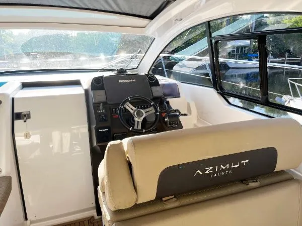 Slide: The Image of Azimut Atlantis 43 2017 - 6