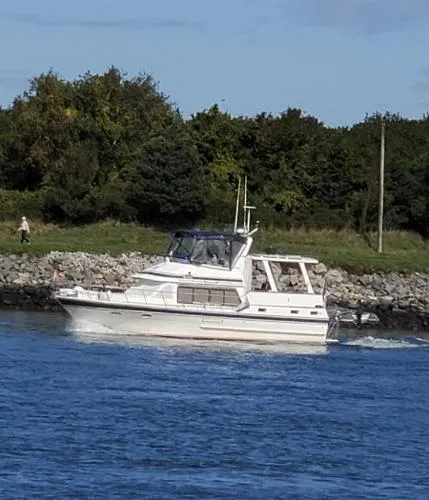 Slide: The Image of Spindrift 40 Motoryacht 1987 - 1