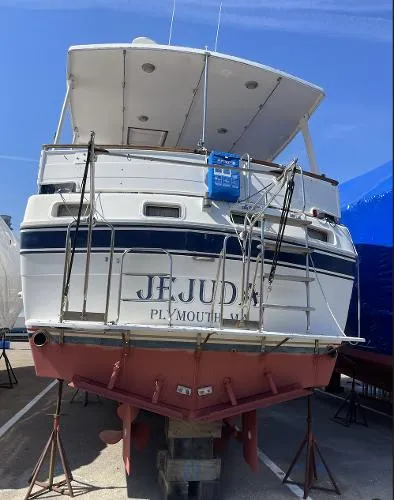 Slide: The Image of Spindrift 40 Motoryacht 1987 - 5