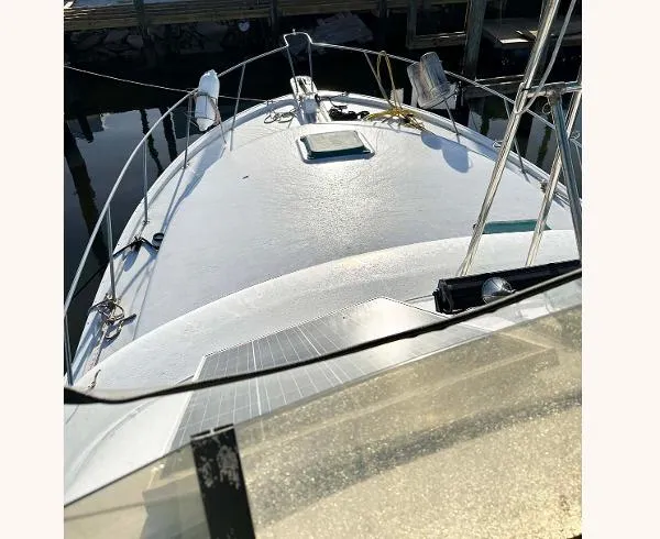 Slide: The Image of Silverton 40 Aft Cabin 1982 - 2