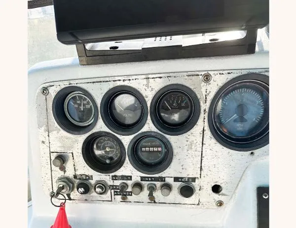 Slide: The Image of Silverton 40 Aft Cabin 1982 - 4
