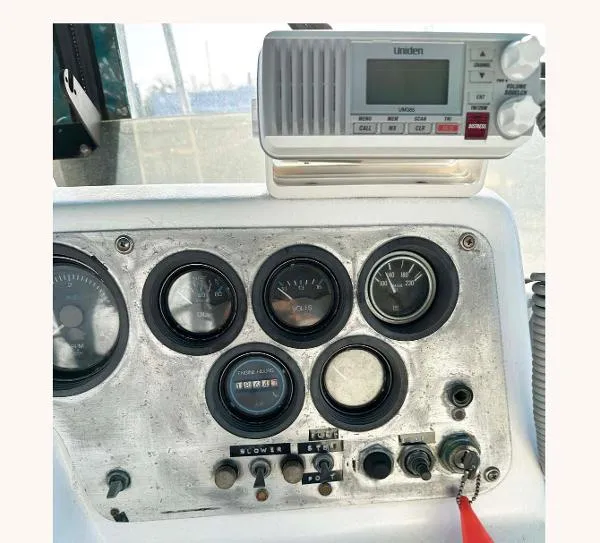 Slide: The Image of Silverton 40 Aft Cabin 1982 - 5