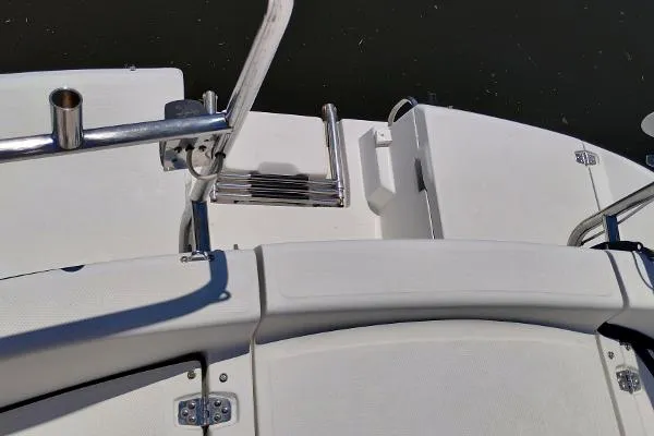Slide: The Image of Hunter 340 2000 - 6
