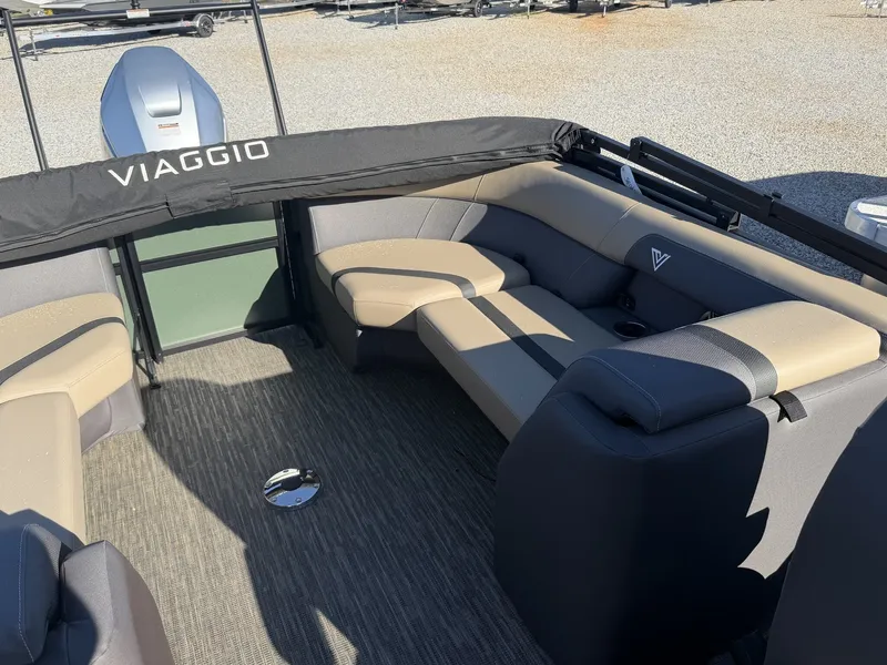 Slide: The Image of Viaggio Lago X TRITOON-HONDA 250 2026 - 6