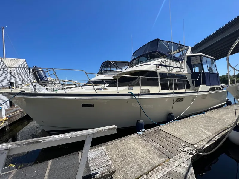 Slide: The Image of Tollycraft Cockpit Motoryacht 1986 - 0