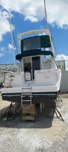 Slide: The Image of Mainship 31 Sedan Bridge 1998 - 6
