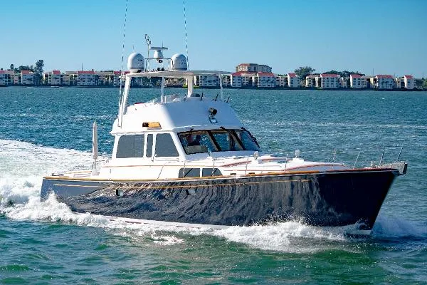 Slide: The Image of Lyman-Morse Custom LM 62 Flybridge 2008 - 1