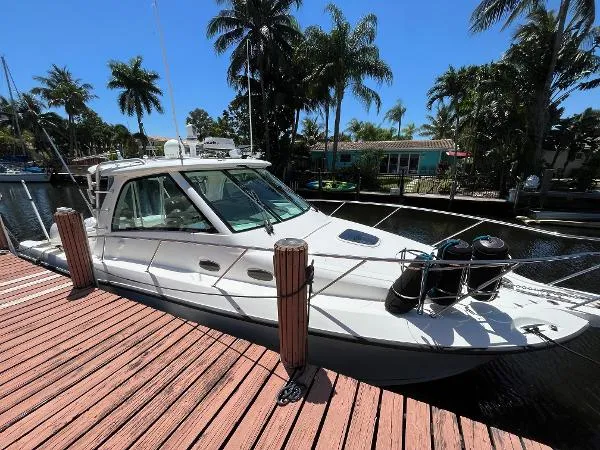 Slide: The Image of Boston Whaler Conquest 345 2008 - 3
