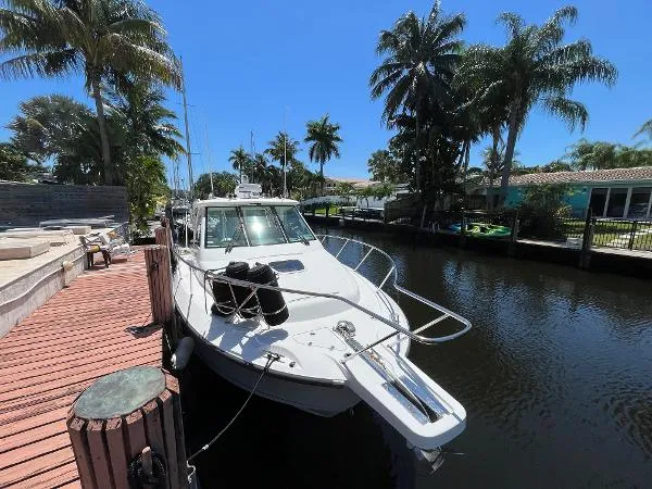 Slide: The Image of Boston Whaler Conquest 345 2008 - 5