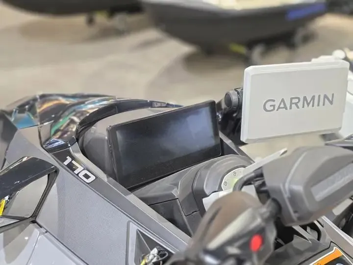 Slide: The Image of Sea-Doo FishPro Trophy 170 2026 - 15