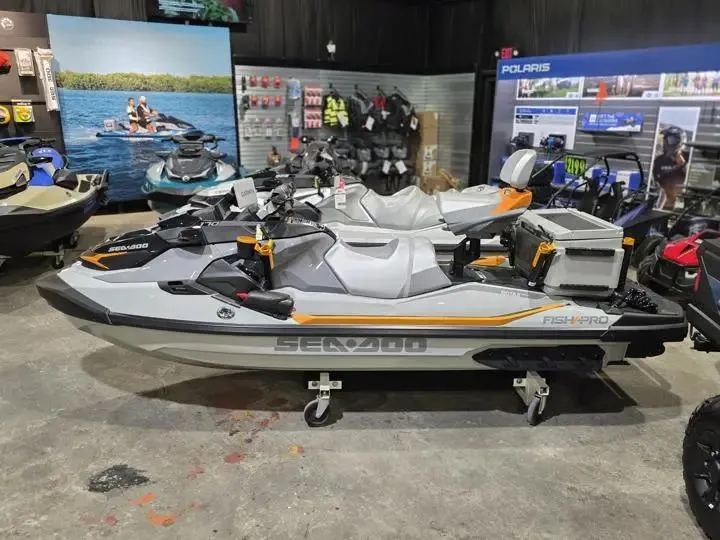 Slide: The Image of Sea-Doo FishPro Trophy 170 2026 - 17