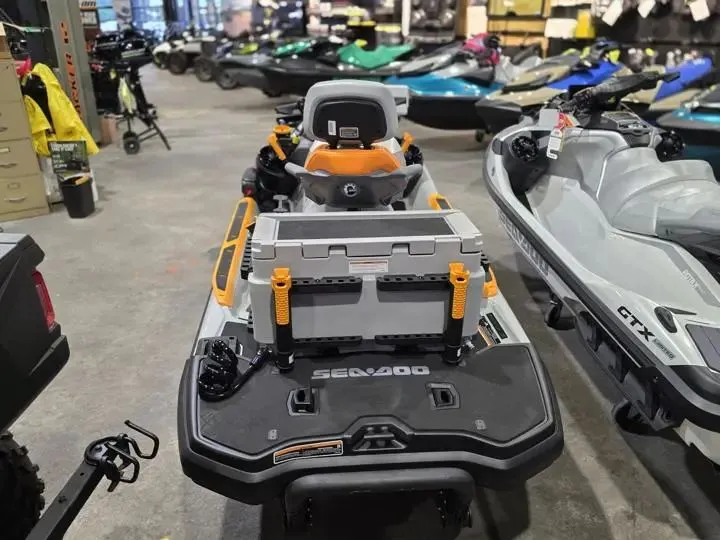 Slide: The Image of Sea-Doo FishPro Trophy 170 2026 - 4