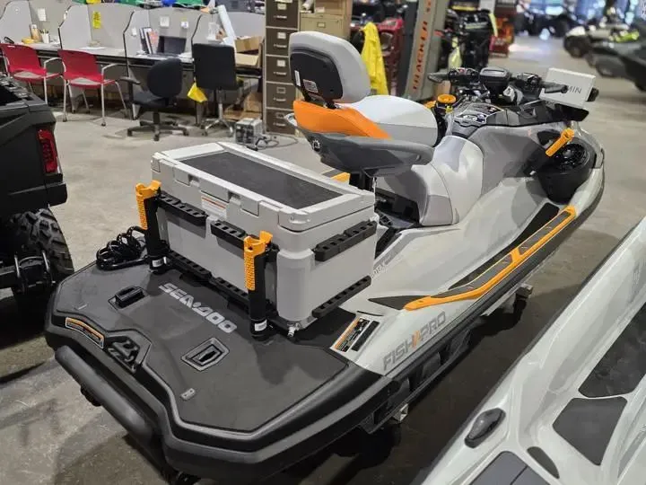 Slide: The Image of Sea-Doo FishPro Trophy 170 2026 - 5