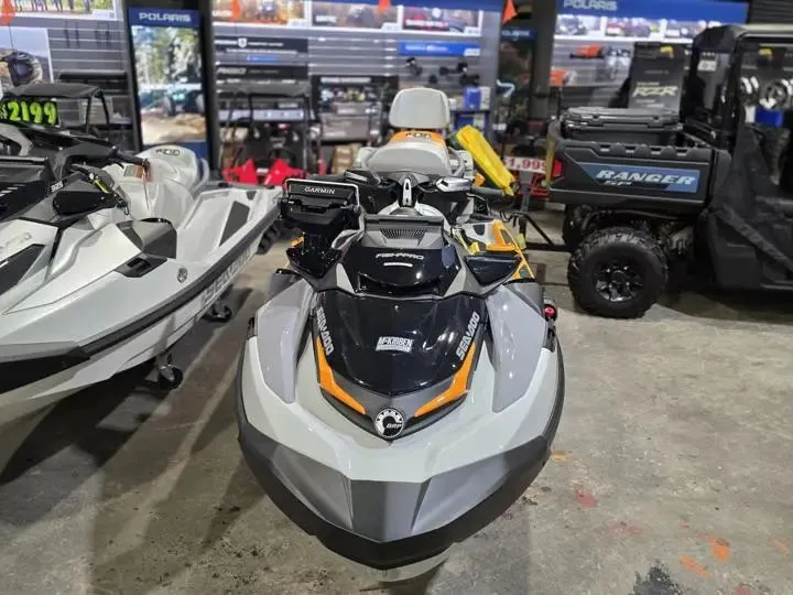 Slide: The Image of Sea-Doo FishPro Trophy 170 2026 - 9