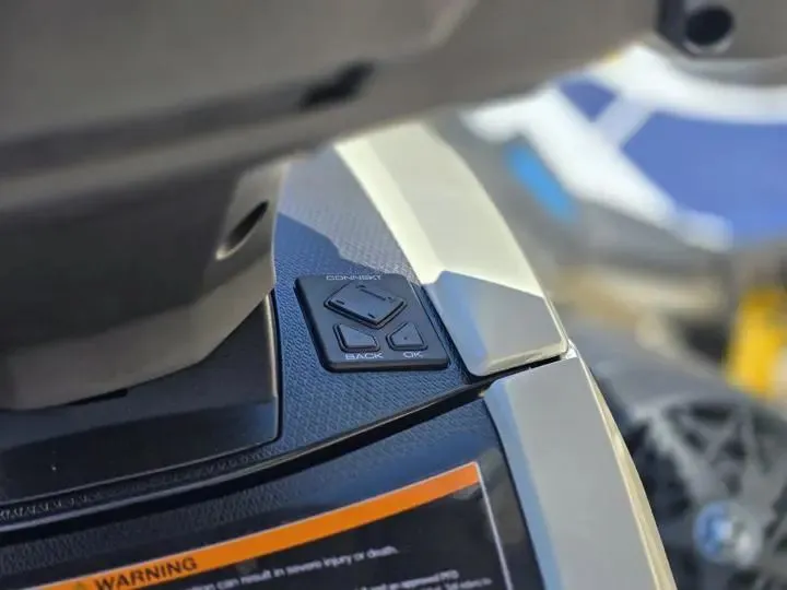 Slide: The Image of Close-up of Yamaha WaveRunner VX Cruiser HO 2026 controls. - 13