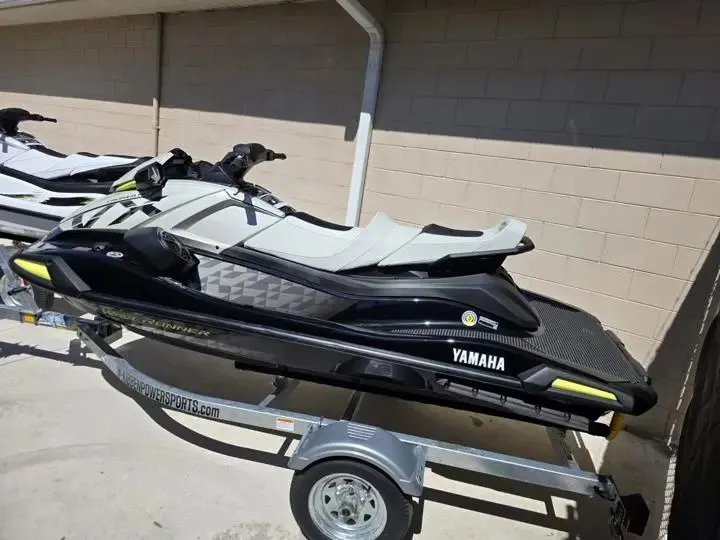 Slide: The Image of 2026 Yamaha WaveRunner VX Cruiser HO on trailer. - 3