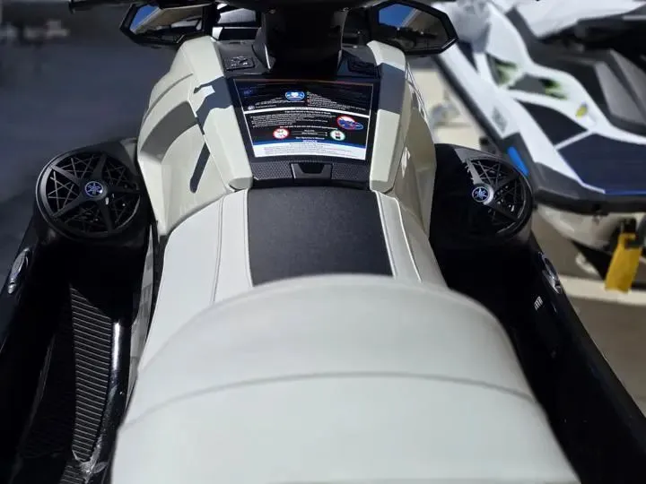 Slide: The Image of 2026 Yamaha WaveRunner VX Cruiser HO cockpit view. - 9