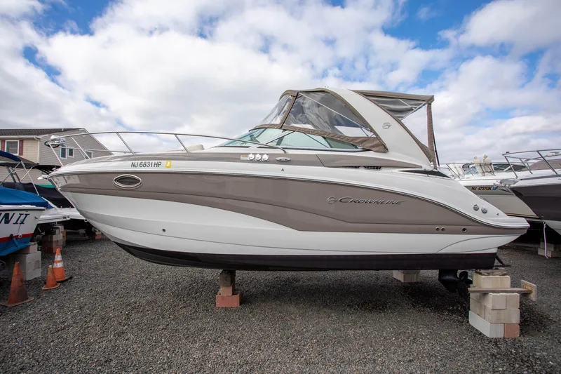 Slide: The Image of Crownline Boats 264 CR 2021 - 0