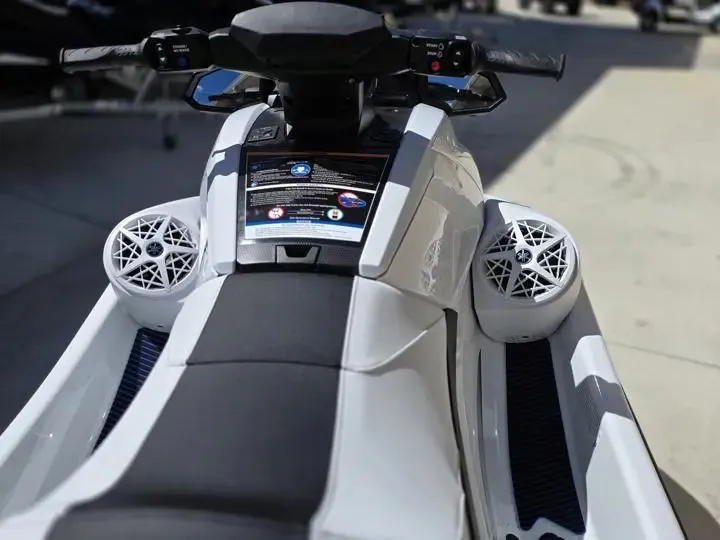 Slide: The Image of 2026 Yamaha WaveRunner VX Deluxe with speakers, close-up view. - 9