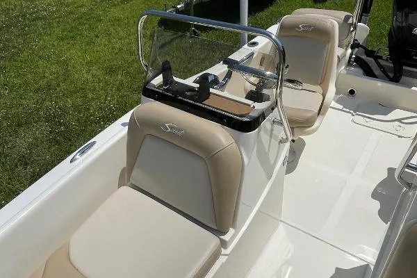 Slide: The Image of Scout 175 Sport Dorado 2022 - 11