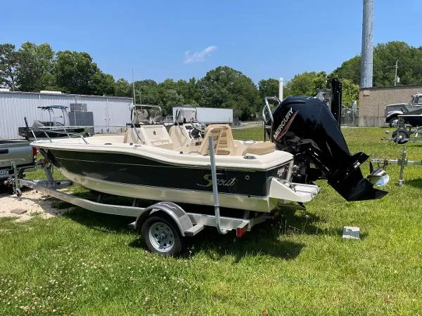 Slide: The Image of Scout 175 Sport Dorado 2022 - 2