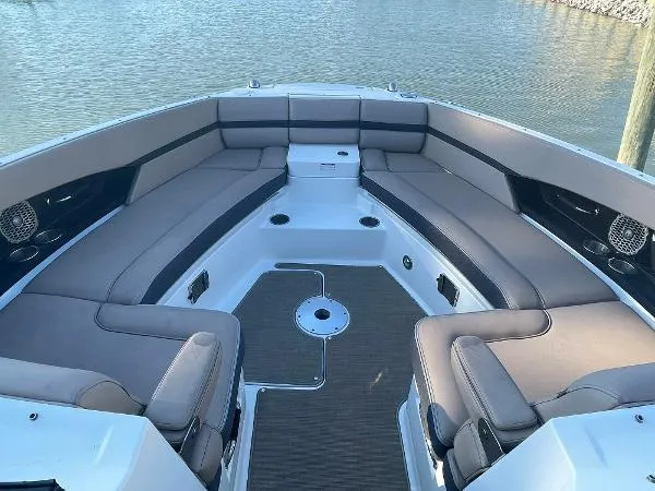 Slide: The Image of Sea Ray 350 SLX 2017 - 2