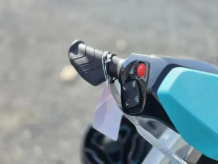 Slide: The Image of Sea-Doo Gtr 230 Brp Premium Audio Ibr 2026 - 12