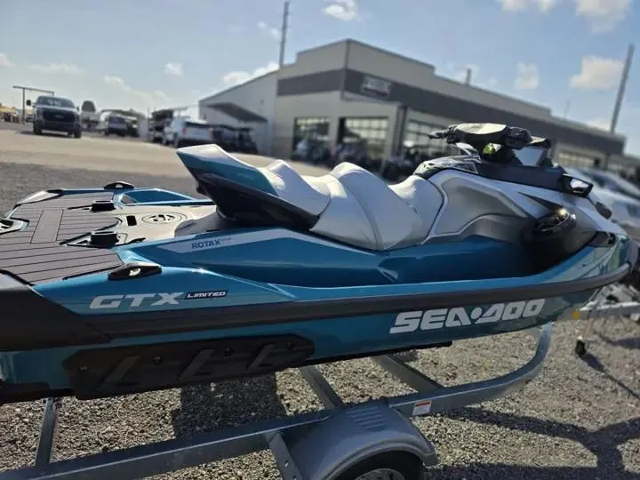Slide: The Image of Sea-Doo GTX Limited 325 Teal Metallic 2026 - 6