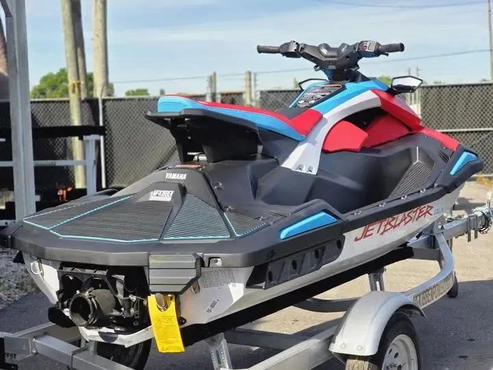 Slide: The Image of Yamaha Jetblaster DLX 3-Up 2025 - 5