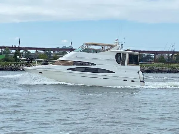 Slide: The Image of Carver Yachts 466 Motor Yacht 2001 - 2