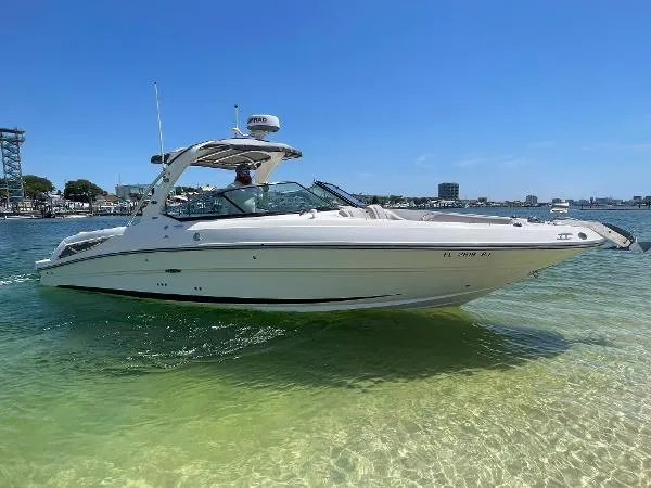 Slide: The Image of Sea Ray 300 SLX 2012 - 1