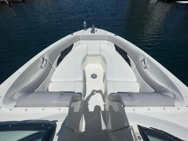 Slide: The Image of Sea Ray 300 SLX 2012 - 4