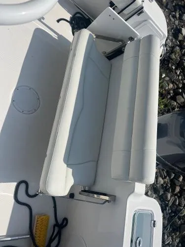 Slide: The Image of Edgewater 208CC 2020 - 7