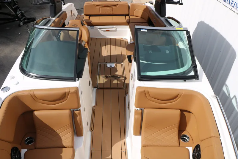 Slide: The Image of Chaparral 28 Surf 2026 - 30