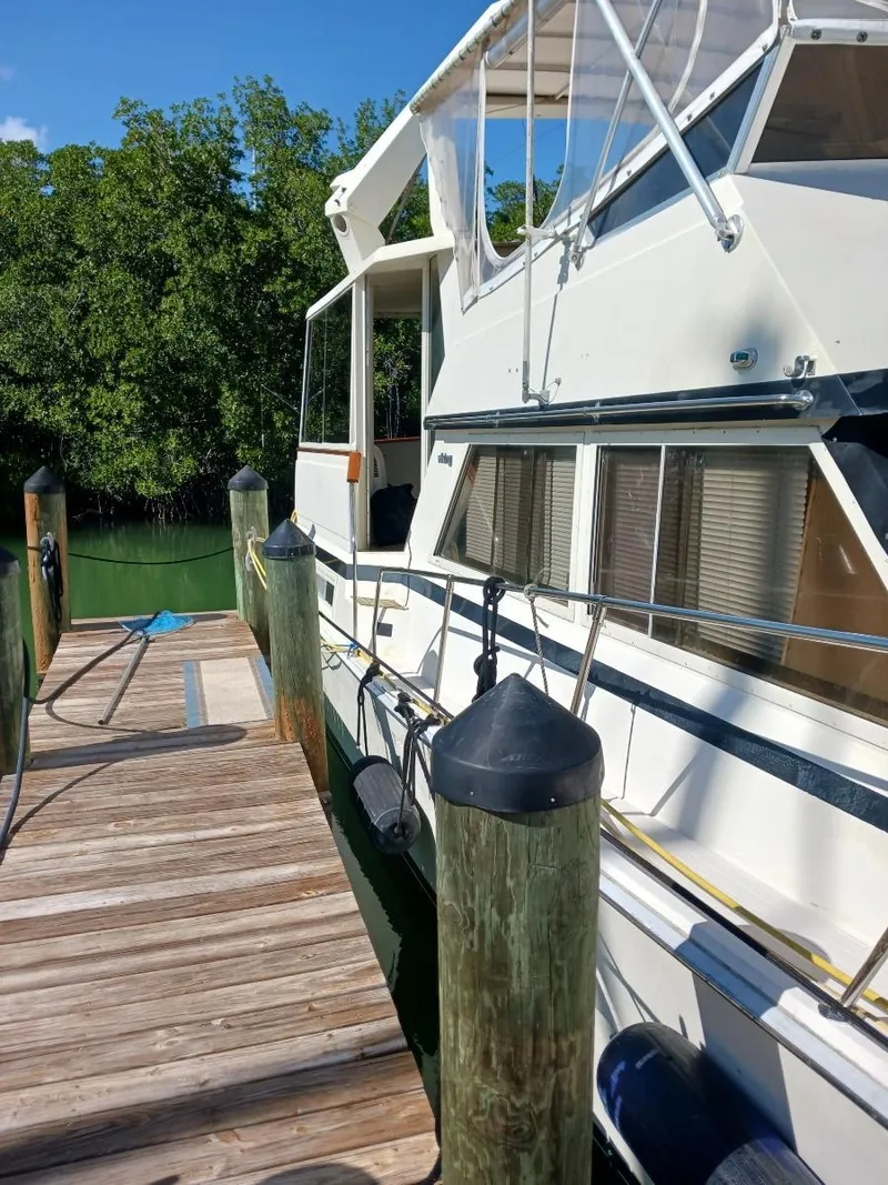 Slide: The Image of Viking 44 Motor Yacht 1983 - 4