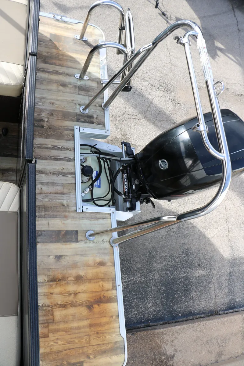 Slide: The Image of Crest Crest II 250 2016 - 14