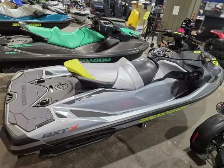 Slide: The Image of Sea-Doo Rxt-X 325 Ice 2026 - 6