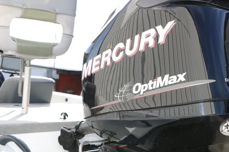 Slide: The Image of Triton 18 Explorer 2009 - 25