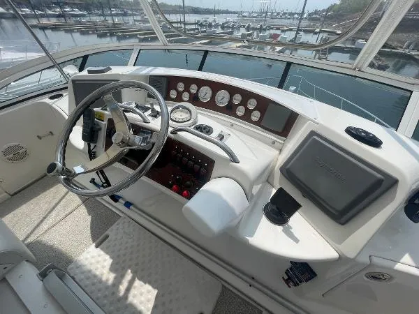 Slide: The Image of Silverton 39 Motor Yacht 2005 - 10