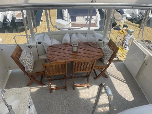 Slide: The Image of Silverton 39 Motor Yacht 2005 - 4