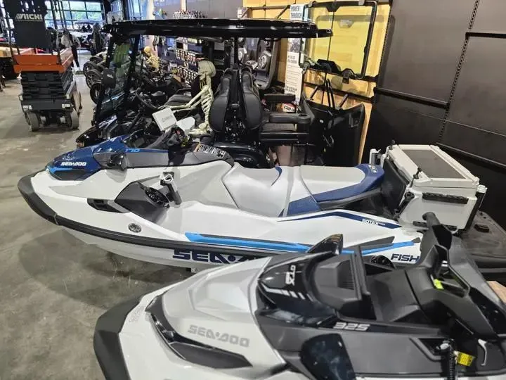 Slide: The Image of Sea-Doo FishPro Sport 170 2026 - 4